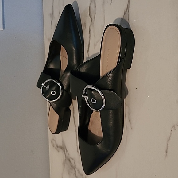 Banana Republic Black Leather Pointed Toe Mary Jane Mules Slides Flats Wmns 7.5 - Picture 2 of 10